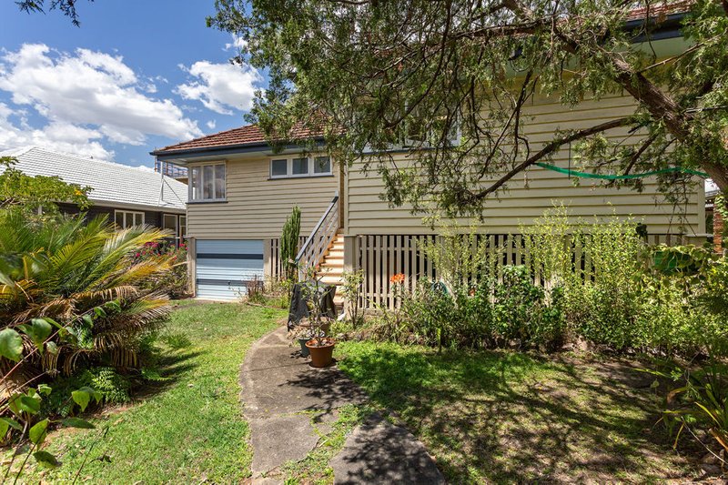 Photo - 4 Dunkirk Street, Gaythorne QLD 4051 - Image 15