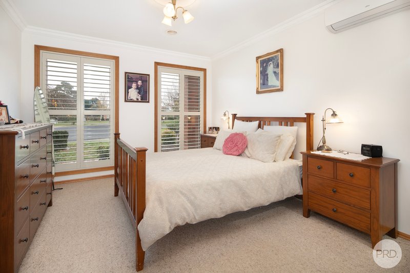 Photo - 4 Eagle Court, Invermay Park VIC 3350 - Image 10