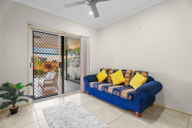 Photo - 4 Earls Court, Point Vernon QLD 4655 - Image 11