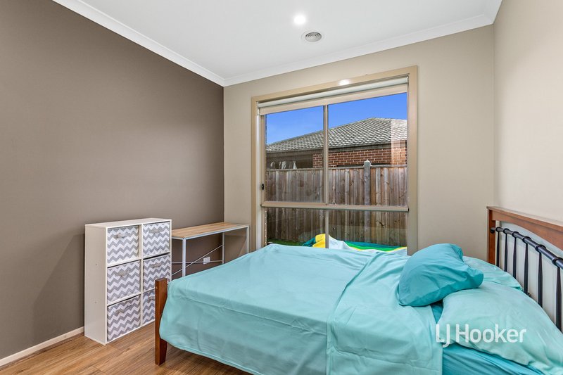 Photo - 4 Eastwood Street, Truganina VIC 3029 - Image 10