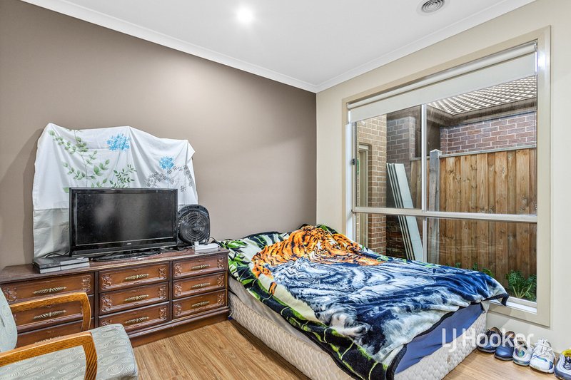 Photo - 4 Eastwood Street, Truganina VIC 3029 - Image 11