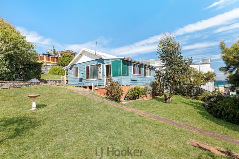 Photo - 4 Ebsworth Street, Redhead NSW 2290 - Image 4