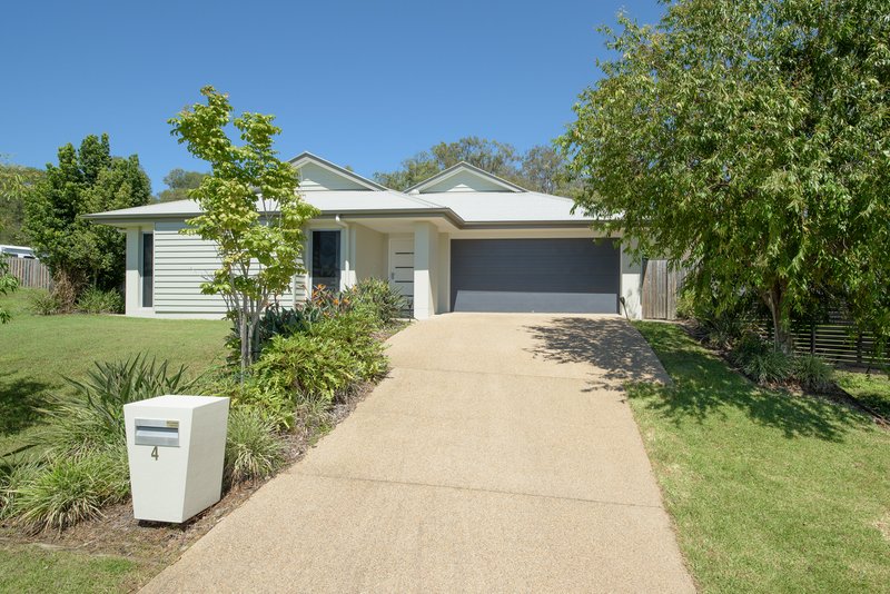 Photo - 4 Eccles Close, Kirkwood QLD 4680 - Image 2