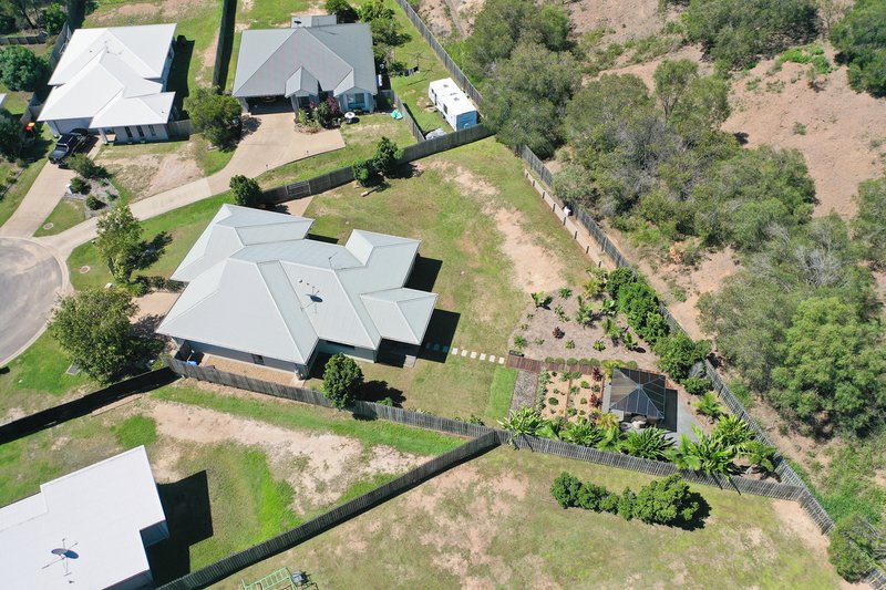 Photo - 4 Eccles Close, Kirkwood QLD 4680 - Image 22