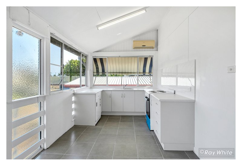 Photo - 4 Edgar Street, Park Avenue QLD 4701 - Image 6
