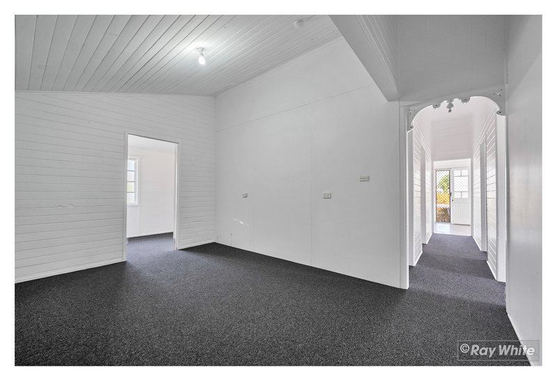 Photo - 4 Edgar Street, Park Avenue QLD 4701 - Image 10