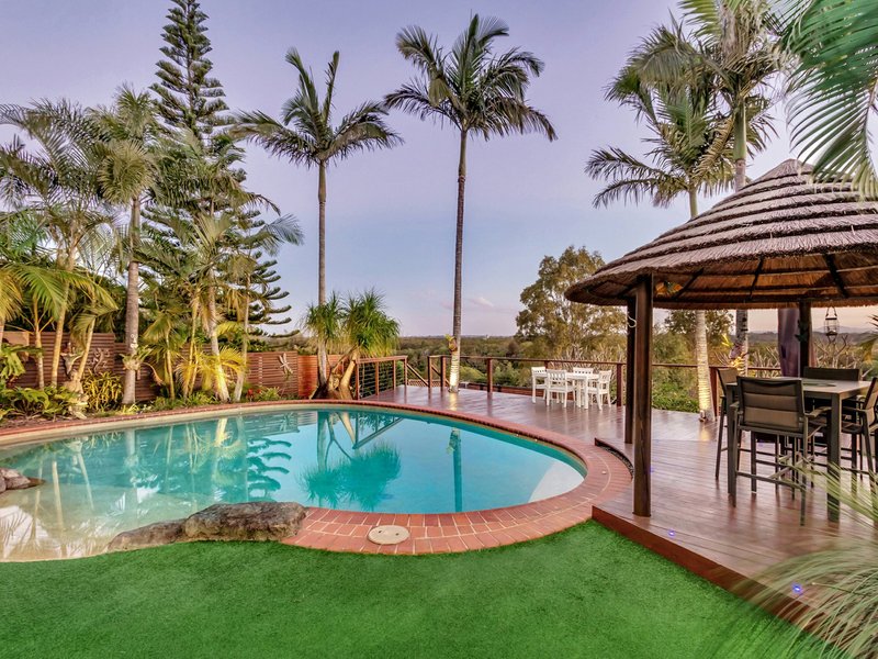 Photo - 4 Edgewater Court, Murrumba Downs QLD 4503 - Image 19