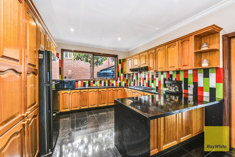 Photo - 4 Edward Freeth Drive, Endeavour Hills VIC 3802 - Image 5