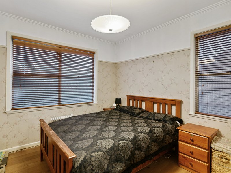 Photo - 4 Edward Street, Benalla VIC 3672 - Image 5