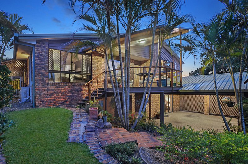 Photo - 4 Edwards Drive, Albany Creek QLD 4035 - Image 15