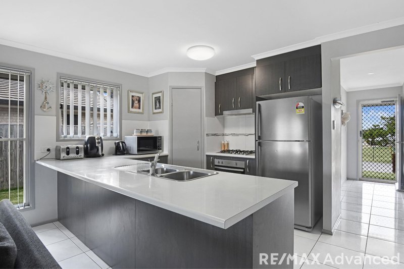 Photo - 4 Eel Place, Bongaree QLD 4507 - Image 2