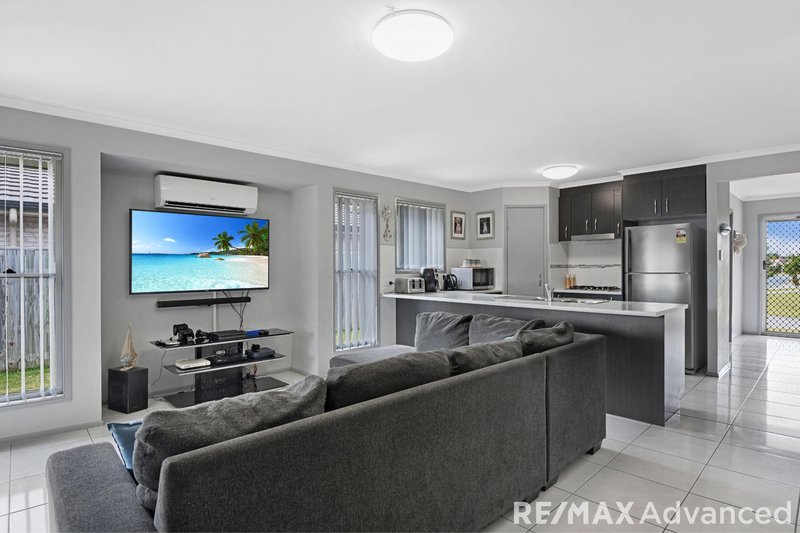 Photo - 4 Eel Place, Bongaree QLD 4507 - Image 3