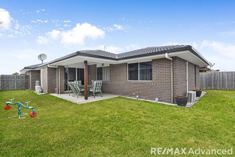 Photo - 4 Eel Place, Bongaree QLD 4507 - Image 11