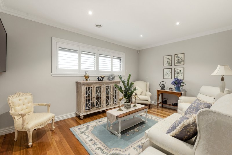 Photo - 4 Egerton Grove, Epping VIC 3076 - Image 2