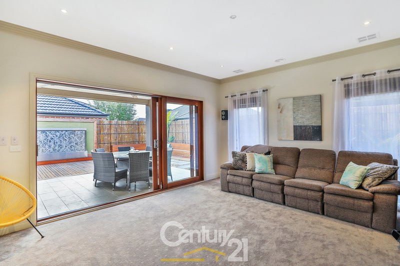 Photo - 4 Egret Way, Pakenham VIC 3810 - Image 15