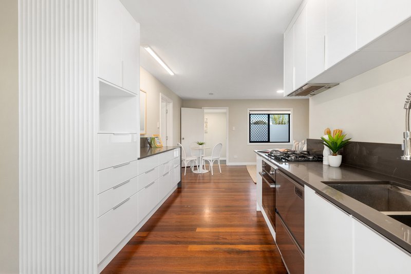 Photo - 4 Eisley Street, Tingalpa QLD 4173 - Image 6