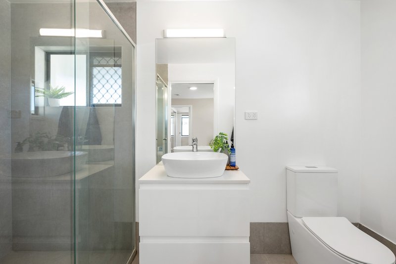 Photo - 4 Eisley Street, Tingalpa QLD 4173 - Image 8