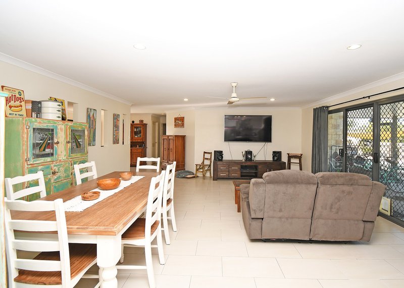 Photo - 4 Elboz Court, Burrum Heads QLD 4659 - Image 5