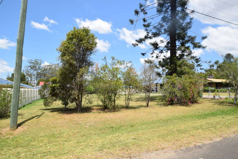 Photo - 4 Elizabeth Street, Esk QLD 4312 - Image 2