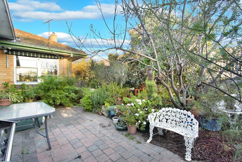 Photo - 4 Ella Street, Murrumbeena VIC 3163 - Image 7