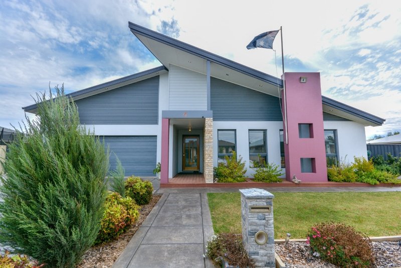 4 Ellendon Place, Leeton NSW 2705