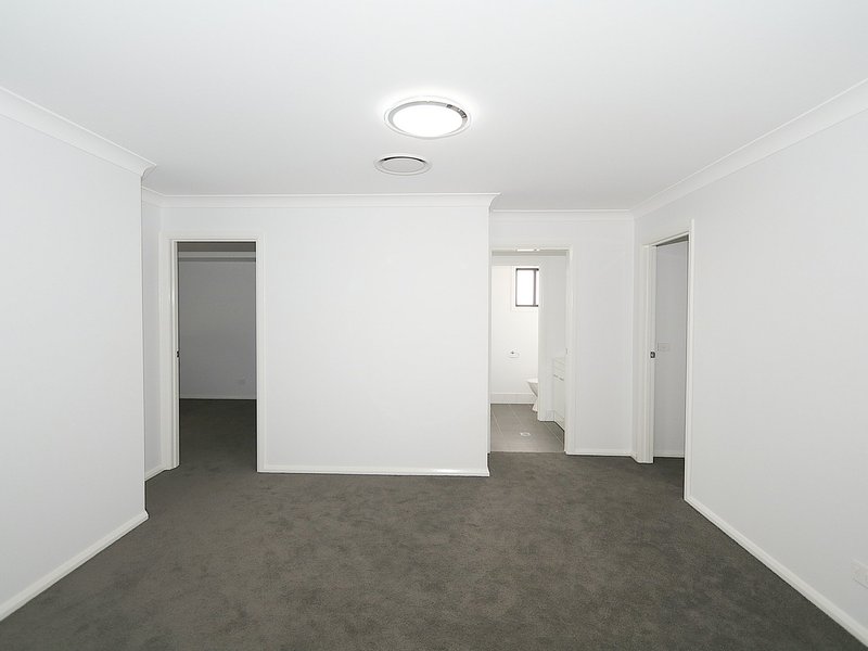 Photo - 4 Ellerslie Street, Gobbagombalin NSW 2650 - Image 7