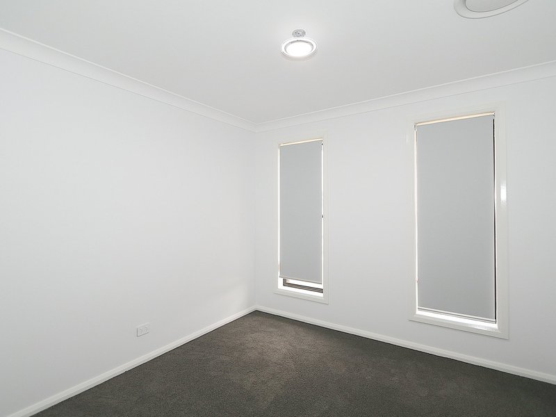 Photo - 4 Ellerslie Street, Gobbagombalin NSW 2650 - Image 8