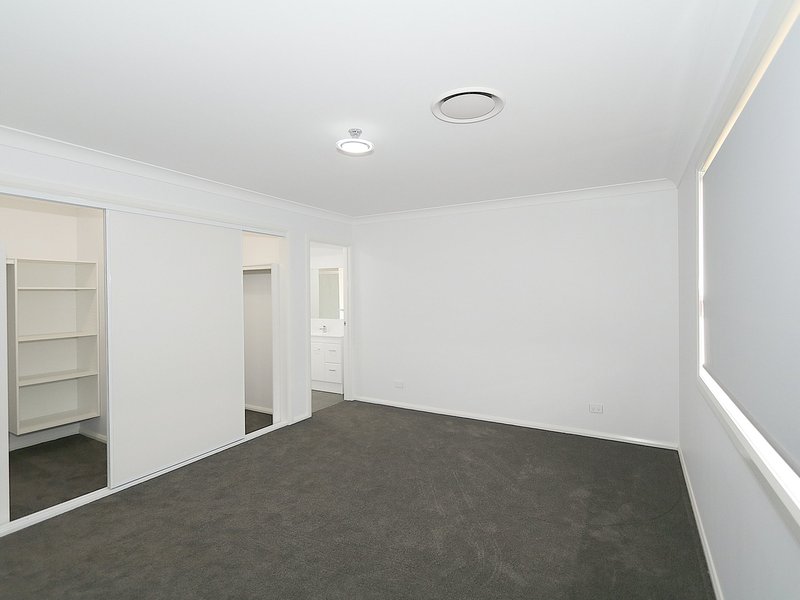 Photo - 4 Ellerslie Street, Gobbagombalin NSW 2650 - Image 9