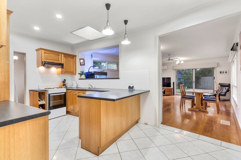 Photo - 4 Ellery Court, Mulgrave VIC 3170 - Image 2