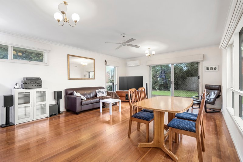 Photo - 4 Ellery Court, Mulgrave VIC 3170 - Image 5