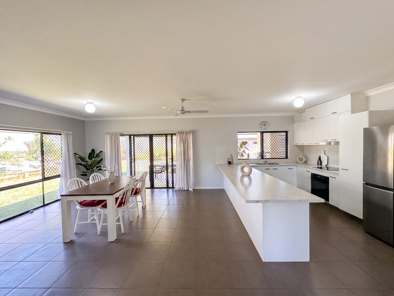 Photo - 4 Ellwood Close, Atherton QLD 4883 - Image 8