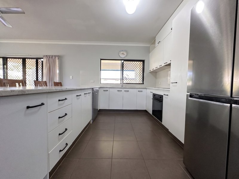 Photo - 4 Ellwood Close, Atherton QLD 4883 - Image 10
