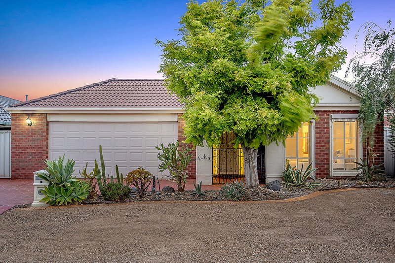 4 Elmwood Place, Craigieburn VIC 3064