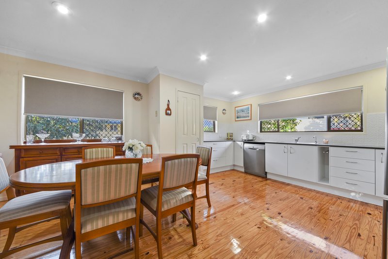 Photo - 4 Elsergundo Street, Bracken Ridge QLD 4017 - Image 7