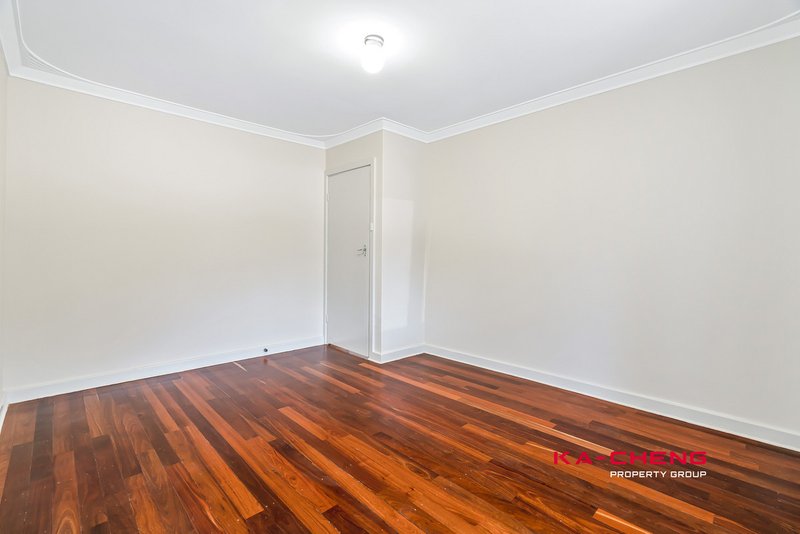 Photo - 4 Emberson Road, Morley WA 6062 - Image 13