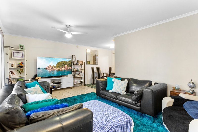 Photo - 4 Emily Court, Deception Bay QLD 4508 - Image 5