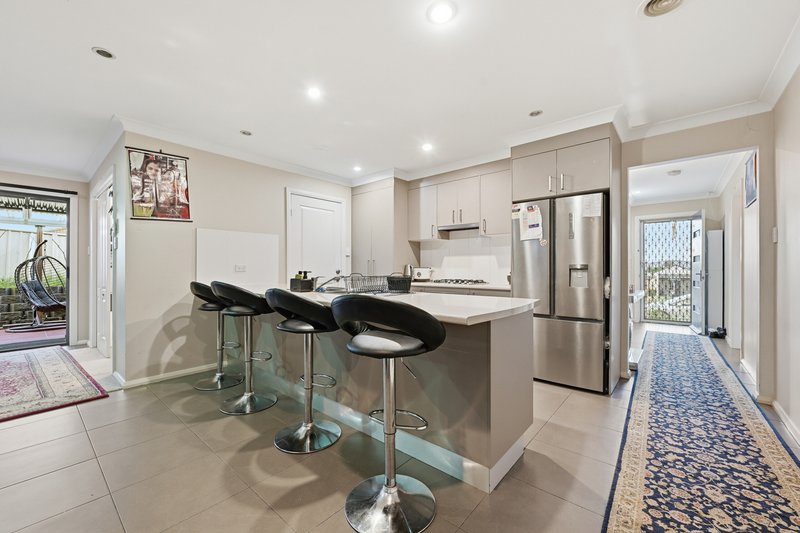 Photo - 4 Emmaville Street, Orange NSW 2800 - Image 3