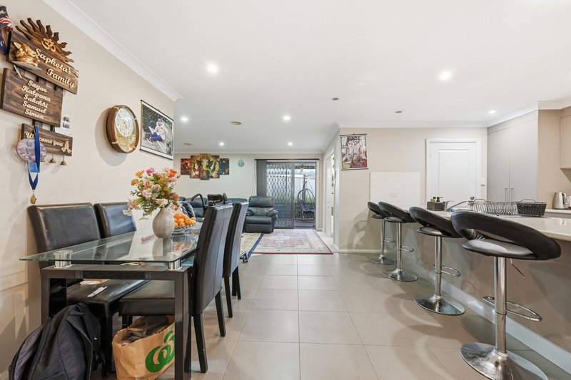 Photo - 4 Emmaville Street, Orange NSW 2800 - Image 11