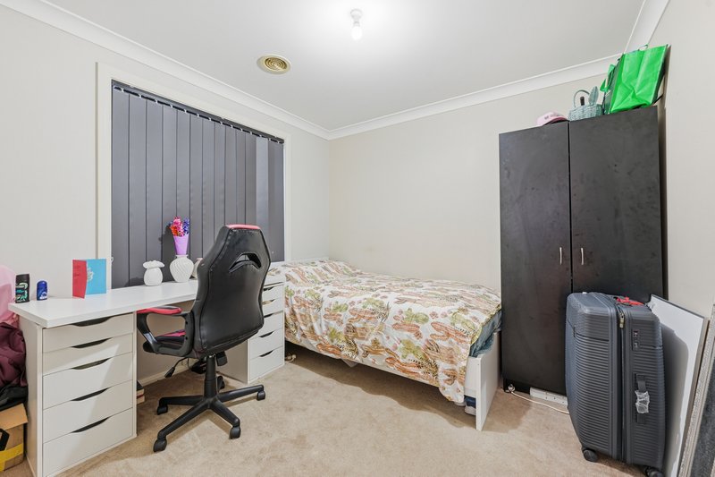 Photo - 4 Emmaville Street, Orange NSW 2800 - Image 13