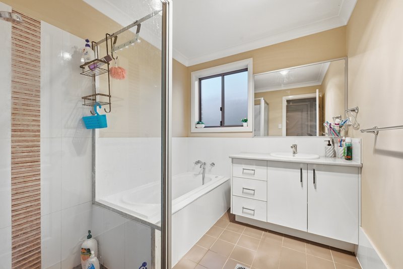 Photo - 4 Emmaville Street, Orange NSW 2800 - Image 15