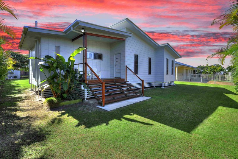 4 Emperor St , Woodgate QLD 4660