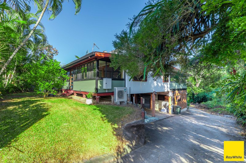 Photo - 4 Emsley Street, Mareeba QLD 4880 - Image 3
