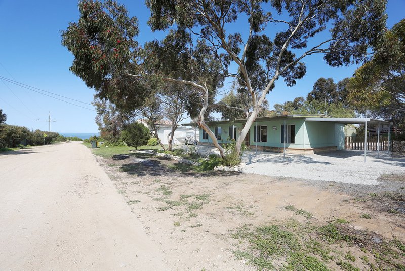 Photo - 4 Endeavour Drive, Port Julia SA 5580 - Image 3