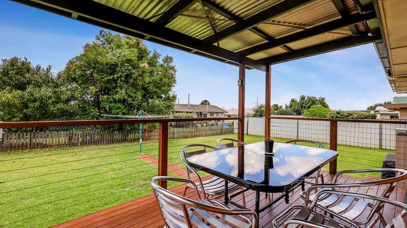 Photo - 4 Englart Street, Wilsonton QLD 4350 - Image 2