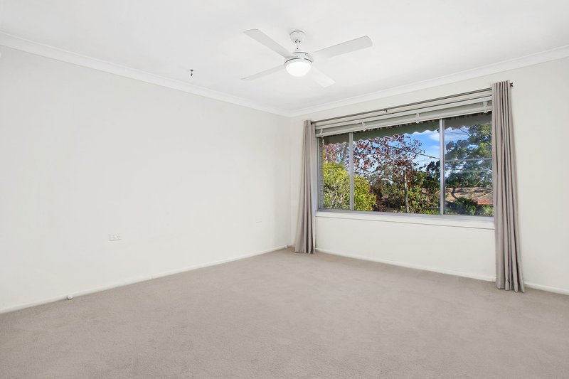 Photo - 4 English Avenue, Castle Hill NSW 2154 - Image 5