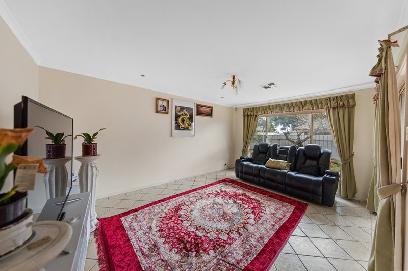 Photo - 4 Enmore Drive, Craigmore SA 5114 - Image 7