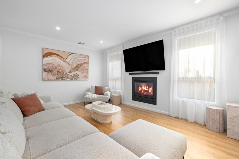 Photo - 4 Eskdale Street, Werribee VIC 3030 - Image 21