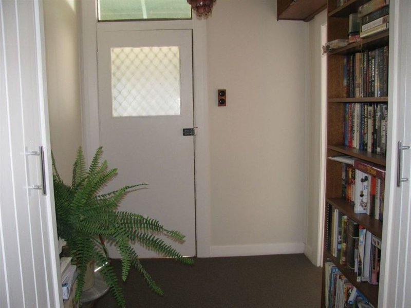 Photo - 4 Esplanade , Rosebery TAS 7470 - Image 3