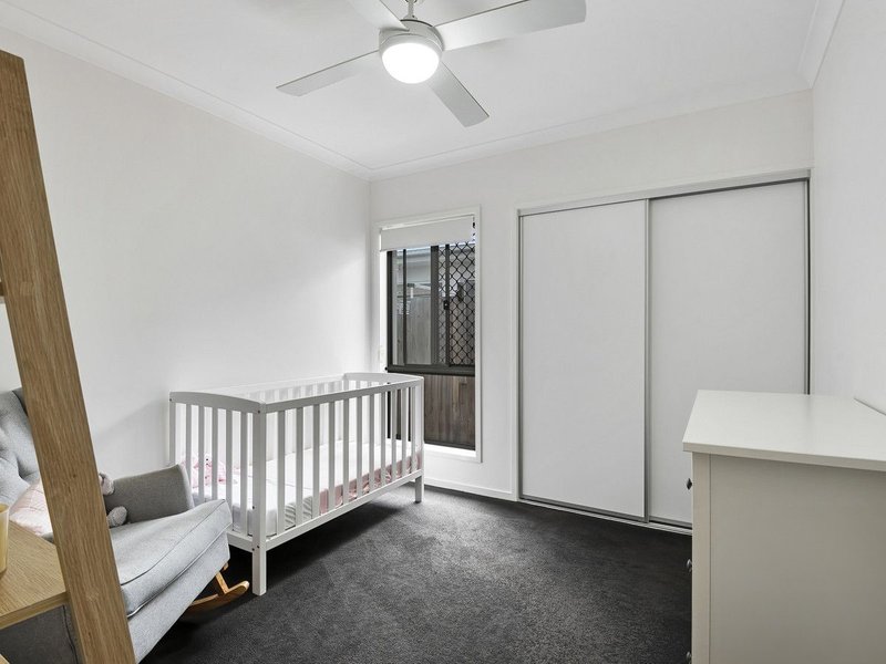 Photo - 4 Esprit Crescent, Birtinya QLD 4575 - Image 10