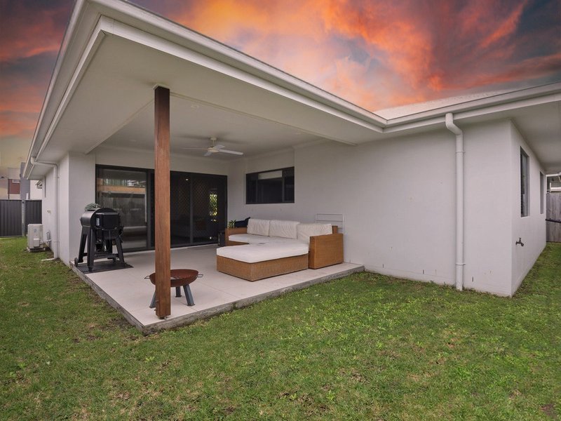 Photo - 4 Esprit Crescent, Birtinya QLD 4575 - Image 15